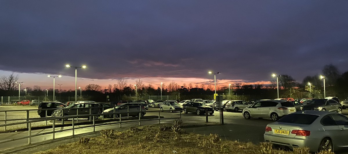 A fabulous sunset on leaving work tonight after a day in the COVID vaccination clinic at Wythenshawe.  Great MDT working in the clinic today <a href="/MFT_Pharmacy/">MFT_Pharmacy</a> <a href="/WythenshaweHosp/">Wythenshawe Hospital</a>