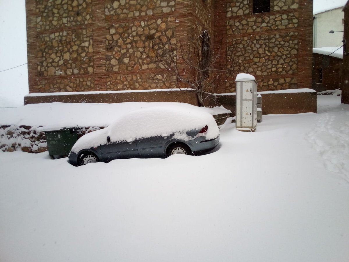 EnBoca_Cerrada's tweet photo. Un manto de #nieve cubre #Acered en @CampodeDaroca #Filomena https://t.co/bZQESQFyCQ