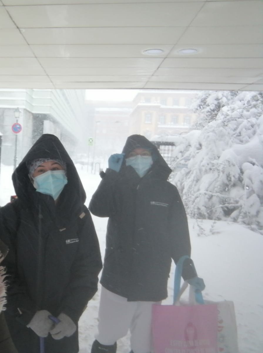 irene1195's tweet image. Esta mañana mis compañeras de Hospitalización a Domicilio y yo hemos salido a atender a los pacientes a pesar de las circunstancias (1/5)