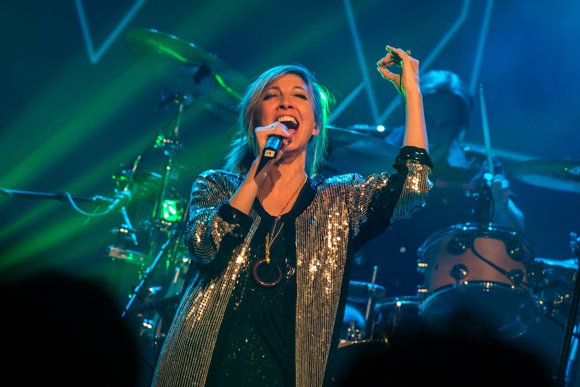 . <a href="/RealAjaVolkman/">Aja Volkman</a> And Dan Epand’s TWO ( @thenameistwo ) Perform In An Abandoned Building In New Video For “Cage Fighter”
#ajavolkman #danepand #two #cagefighter
music.mxdwn.com/2021/01/08/new…