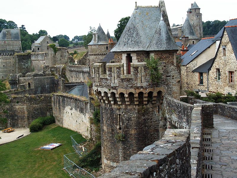 GaetanFinot38's tweet photo. #concourschateauxN2 : Tour 2 Section 8 groupe 2 
(dernier groupe du jour ) 
Dinan 22 @villededinan @DinanAgglo 
Fougères 35 @FougeresAgglo @bagadbrofelger 
Fort de Joux 25 @myvalleedejoux @DoubsTourisme 
Match de 24 h 
@HT_Glt @mhdu35 @AgorapolFr @Versaliensis @BreizhWeCan https://t.co/Ndz1Tsnxxg