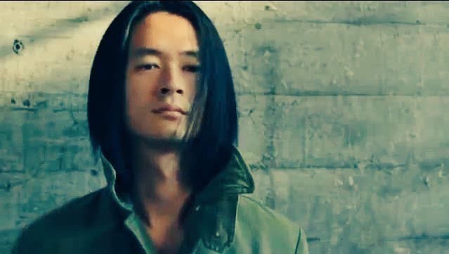 いぬ 成田凌ｻﾝがちょっと浮雲 に見えてからクソほど興味なかった成田凌ｻﾝがテレビに出演なさってると立ち止まって最後まで見ちゃうくらいには浮雲がすき やっぱりちょっと似てる