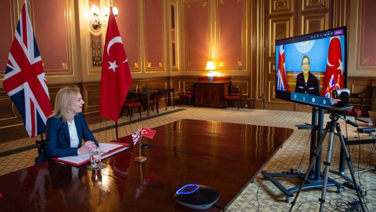 29/12/2020 TRADE DEAL ALERTFree Trade Agreement signed with Turkey with whom we shared £18.6b in trade in 2019Not satisfied with her work so far, and while everyone is slapping backs, Trade Deal Truss is still gobbling up deals/372