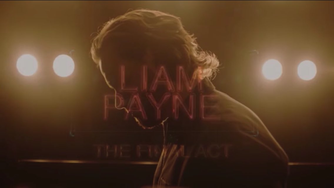 ravkenclaw_'s tweet image. no one:
not every single soul:
me: having a mental breakdance watching #LPFinalAct at 3 to 5 in the morning🥰