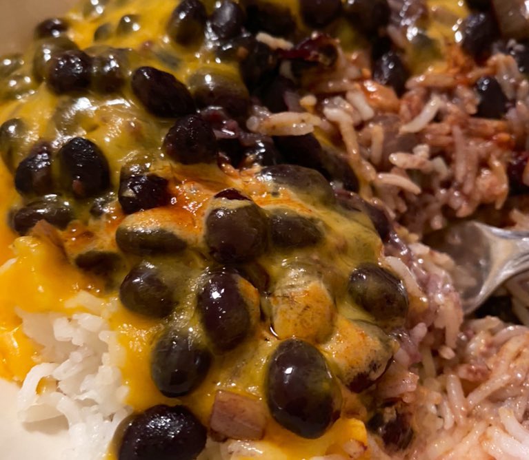 This is one my favorite comfort foods! Rice, beans, cheese and some Tabasco on top!
#food #delicious #comfortfood #yum #Foodie