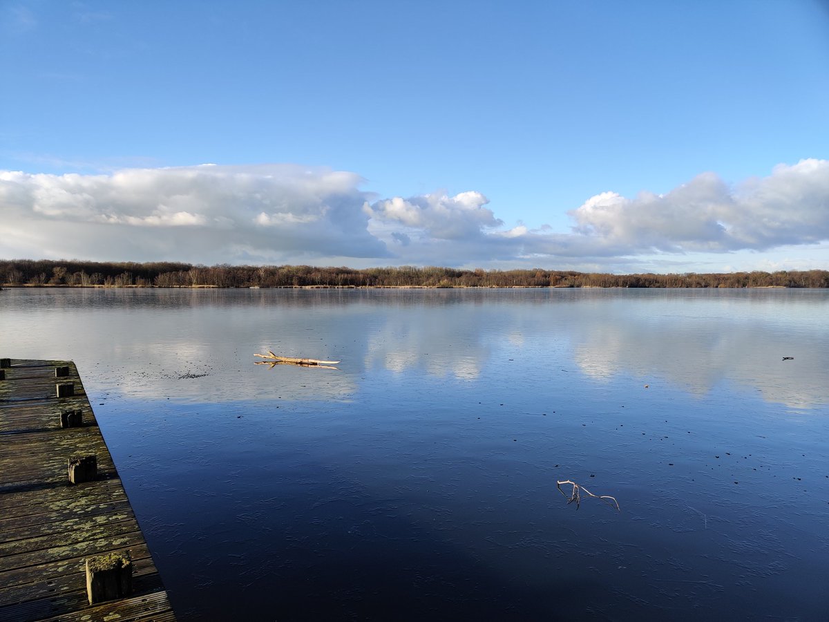 Onderweg #winterday #lake #bluesky #clouds #photography #photo #winter #winterdag