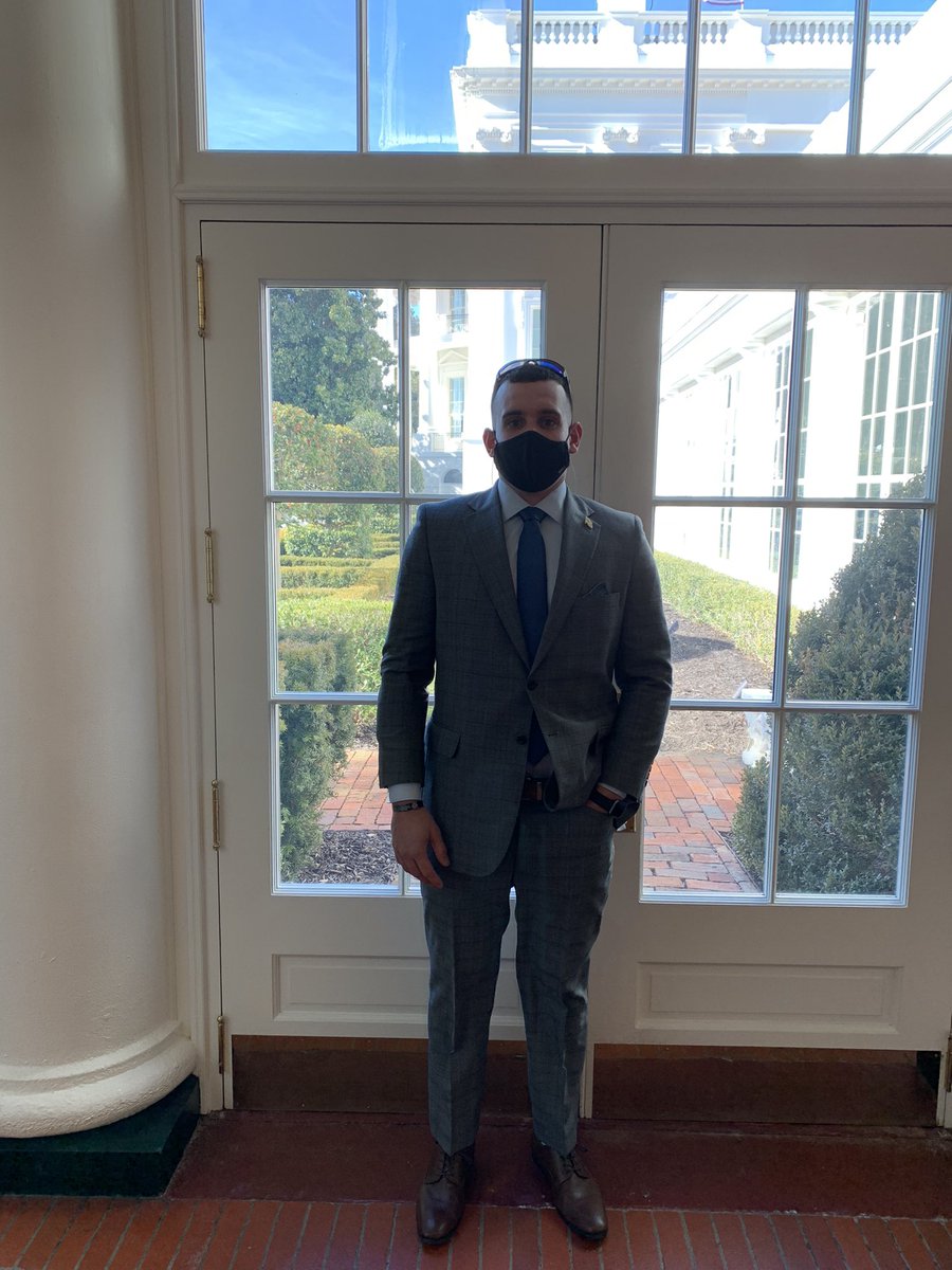Tanner_Hagerty's tweet photo. The White House 

That’s it that’s the tweet https://t.co/BLgsGc18HO