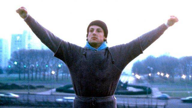 "A la cima no se llega superando a los demás, sino superándose a sí mismo."

Rocky.