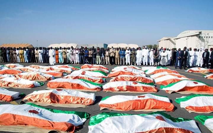 RabiouLeko's tweet photo. 🖋 Nous n'avons pas oublié, le 09/01/2020 exactement un an que y a eu lieu le massacre de #Chinagoder.
Nous vous avons toujours dans le cœur. Reposez en paix vaillants soldats. https://t.co/0joJo6YpSD