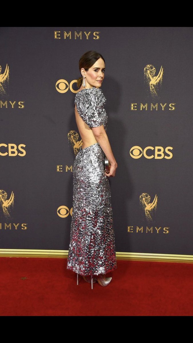 Sarah Paulson as fishes a thread ;