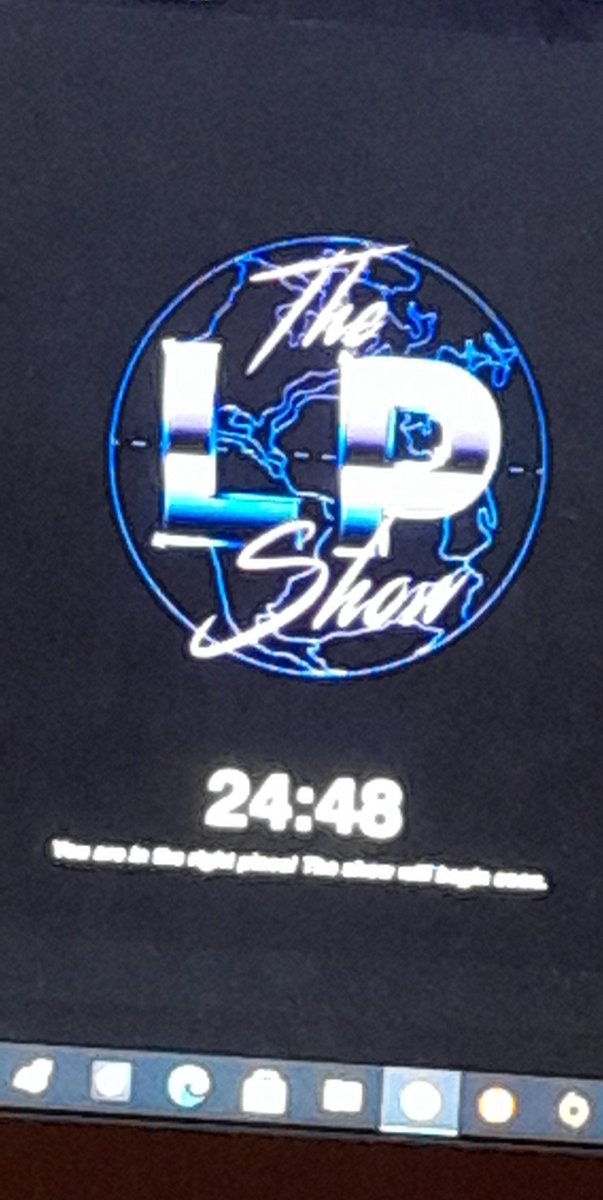 NaturallNiall's tweet image. It's almost time! #LPSHOW #LPShowAct4 #LPSHOWFINALACT #TheLPShowAct4 #LPTheFinalAct @LiamPayne