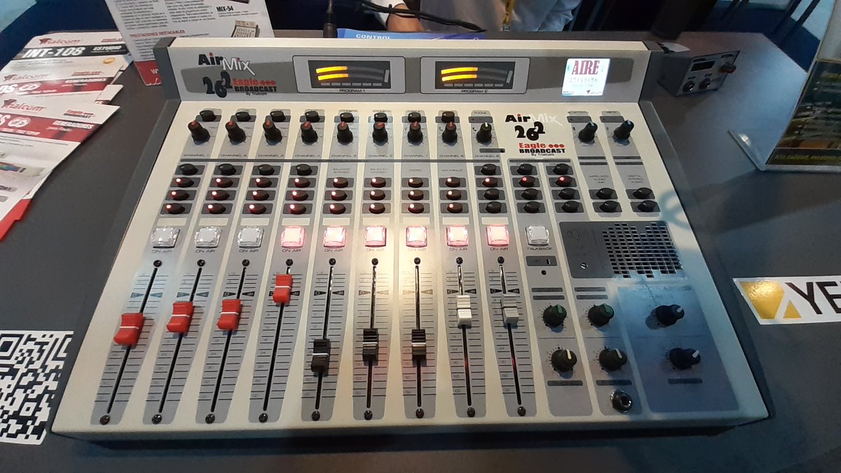 trialcom's tweet photo. 100 Años de Radio !!! 28 Años Junto a Uds !!! 
TRIALCOM SISTEMAS
@deRadios @CAPERShow
@KossHeadphones @prodys
@LewittAudio 
info@trialcom.com.ar https://t.co/C2QHpV6SQK