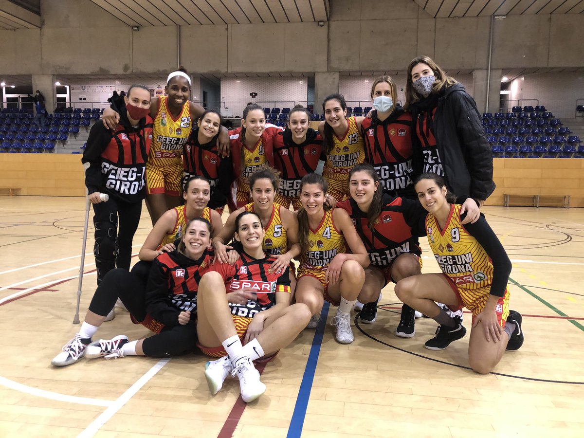 VICTÒRIA! 2a victòria consecutiva del #LF2 a la pista del @bfmviladecans (47-53)! El bon nivell defensiu mostrat especialment a la primera part marca la tendència del partit. Enhorabona, noies!
