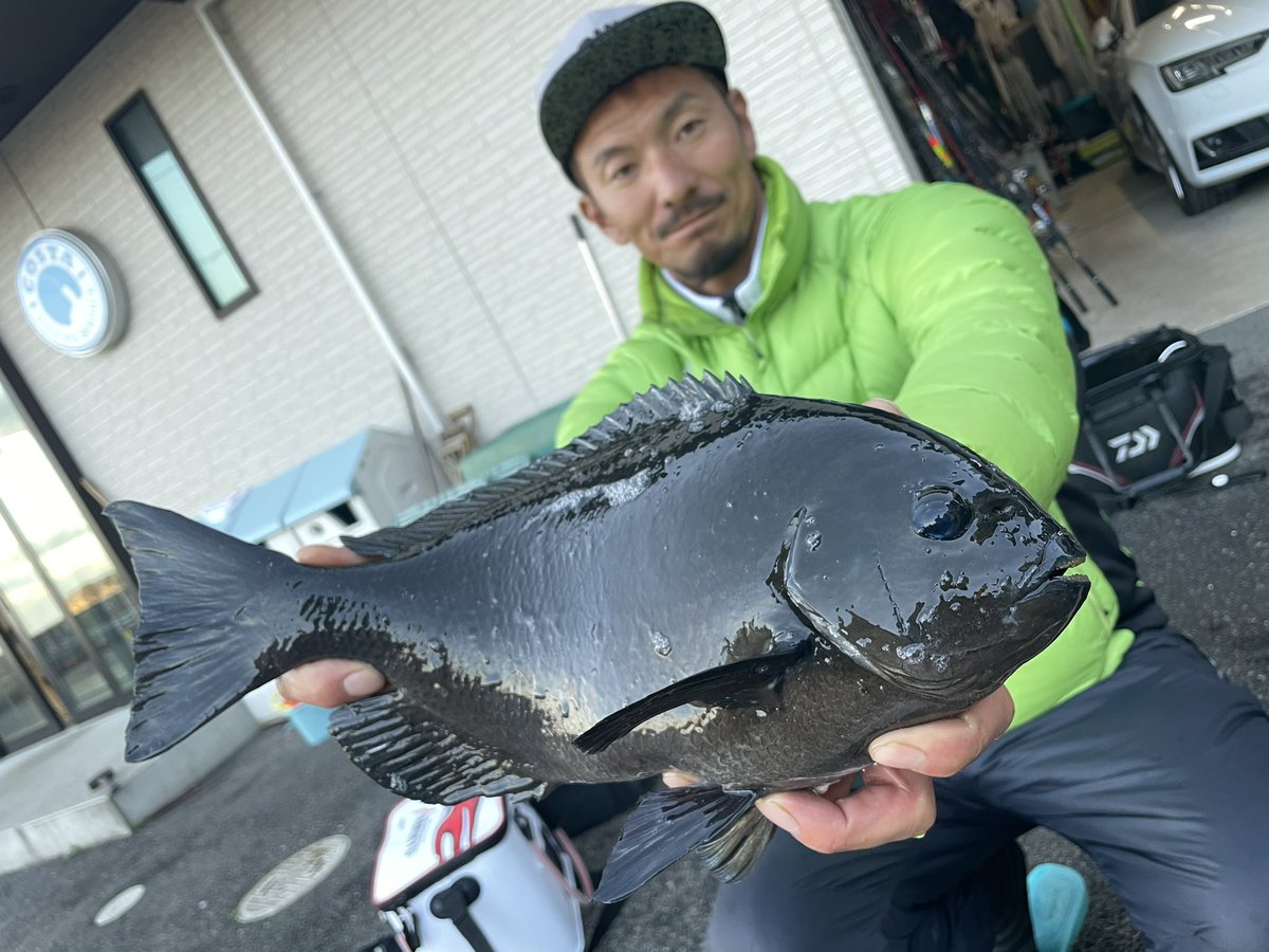 Costafishingservice 釣果情報 堤防でフカセ釣りでの釣果です 真鯛60センチ メジナ40センチ2枚その他カイズなどなどが釣れました 水温も下がってきてフカセ釣りの季節になってきました マダイ グレ メジナ クロダイ チヌ フカセ釣り 磯釣り Costafishingservice 釣果情報 堤防でフカセ釣りでの釣果です 真鯛60センチ メジナ40センチ2枚その他カイズなどなどが釣れました 水温も下がってきてフカセ釣りの季節になってきました マダイ グレ メジナ クロダイ チヌ フカセ釣り 磯釣り