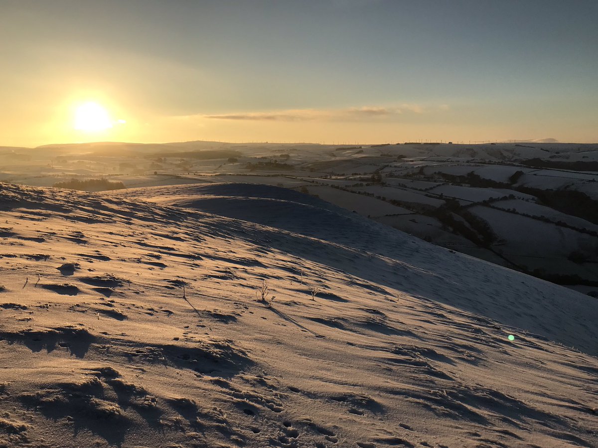 danallport8's tweet photo. Blessed to live at the foot of some great hills with beautiful views! #familytime #adventure #MoveAMile @sportpowys https://t.co/H9PtxHoWWD