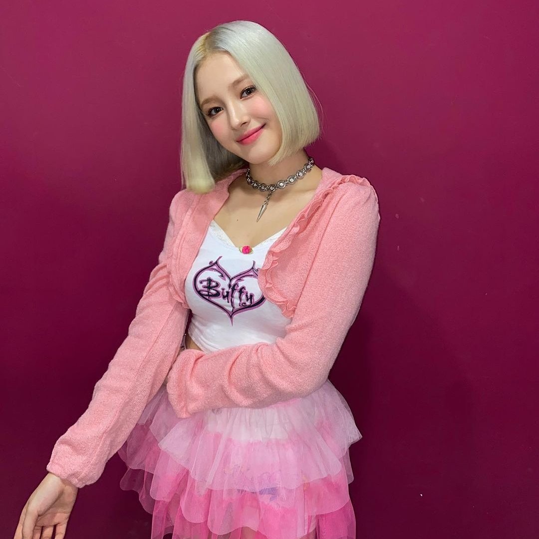 🍁𝙛𝙖𝙞𝙧𝙮 •.̇ᴬᵘʳᵃִֶָ 🦊 tweet media