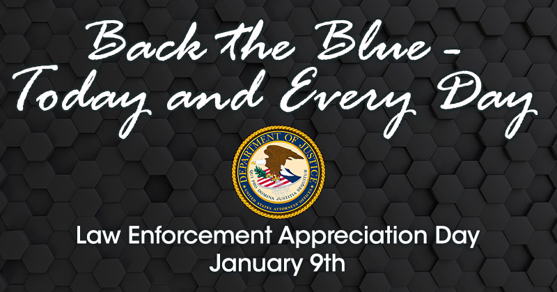 USAttyHurst's tweet photo. We in @SDMSNews #BackTheBlue today &amp; every day

Happy #NationalLawEnforcementAppreciationDay 👮

You, our men &amp; women in #LawEnforcement, will never know how much you mean to us &amp; how thankful we are that you sacrifice for us &amp; our families every day to keep us safe
#ThinBlueLine https://t.co/ACjb1sjOKl