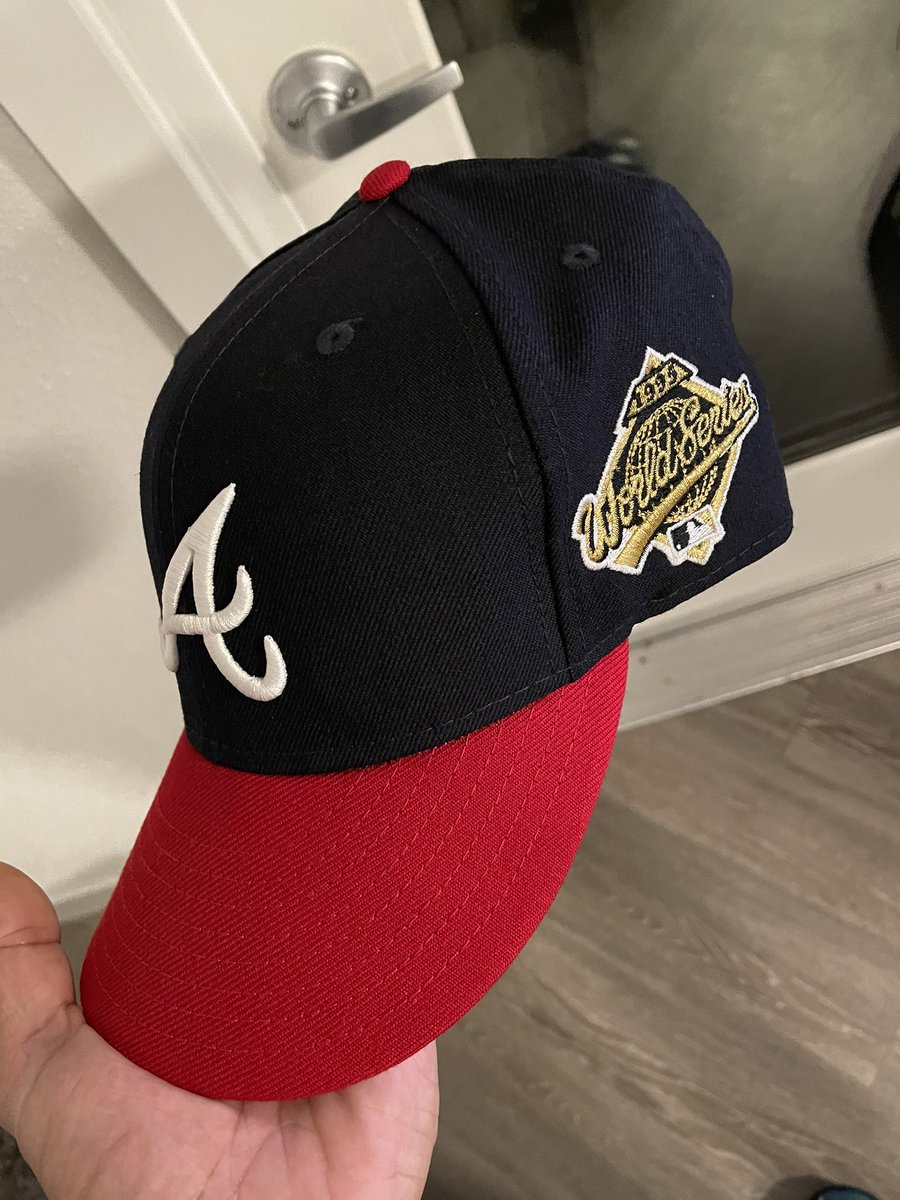 Dre_Luck13's tweet photo. #FittedFien https://t.co/YUTi8yQmRl