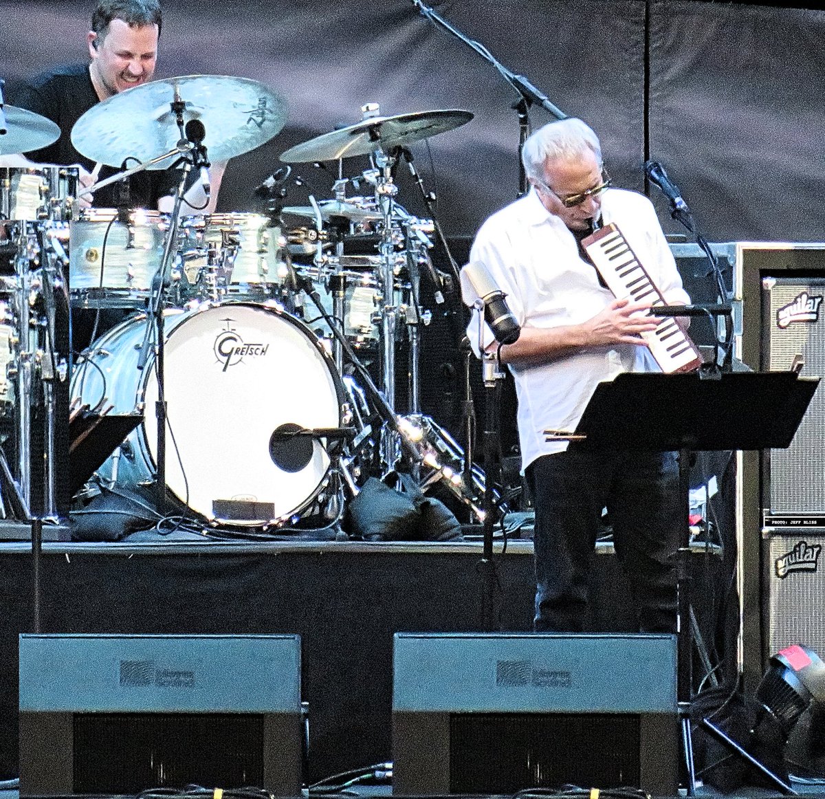 JCBliss's tweet photo. Donald Fagen of Steely Dan (and his band)- the Classic West concert; Dodger Stadium; Los Angeles, CA (7-16-17). @thedonaldfagen #steelydan
Photo: Jeff Bliss 
https://t.co/XkblC3Lvm9 https://t.co/zkmycGyDZw