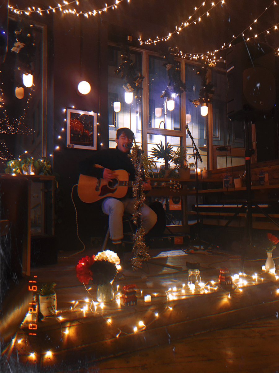 InnovateEvents's tweet image. In a time where it’s foggy, cold and grey - we sure are stocking up on fairy lights (again) ☺️