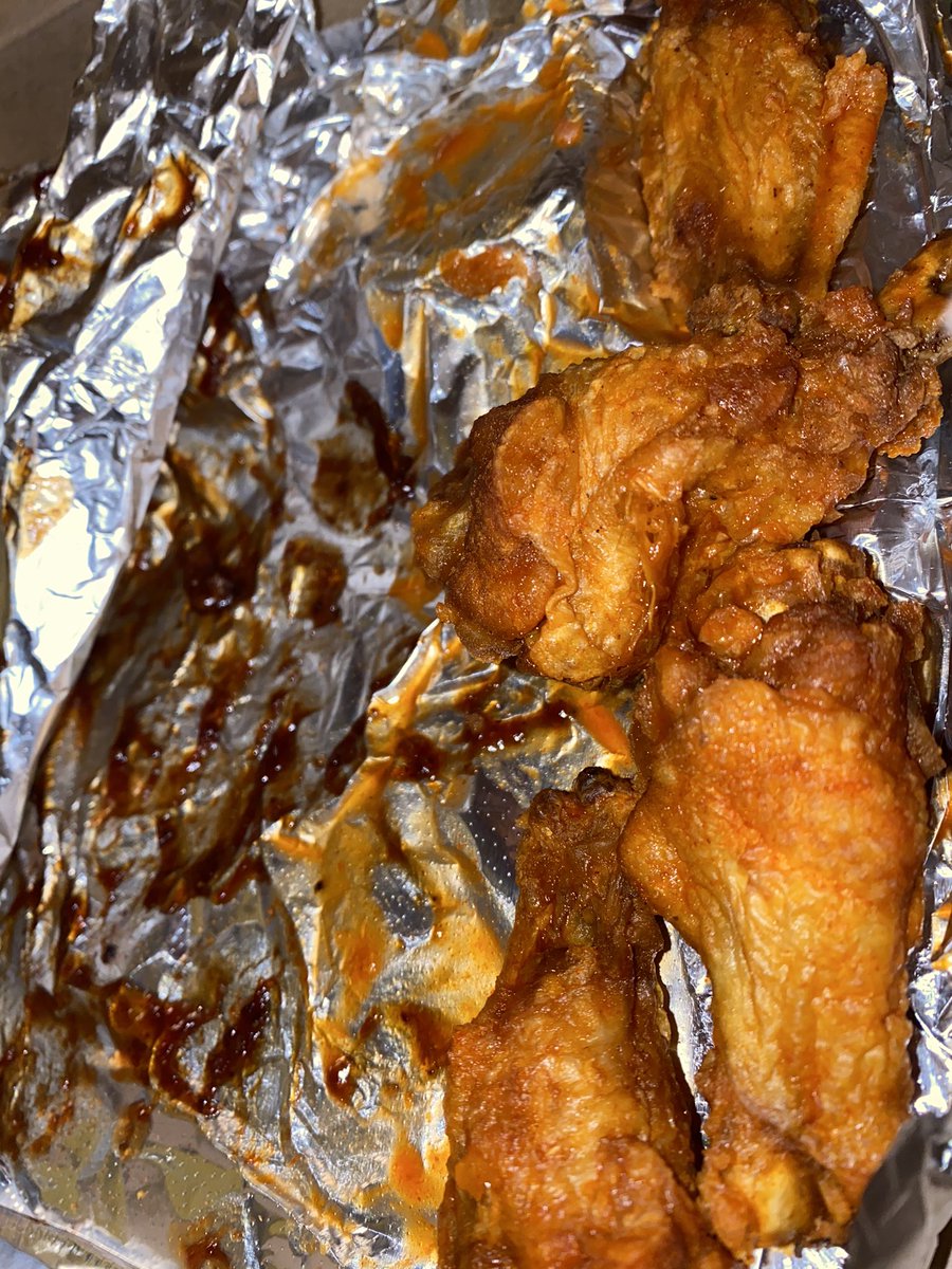 chefsterner's tweet photo. @HazUthkin @_atz78 Crushed’em, 1/2 Cajun BBQ 1/2 Hot from Villagio (Silver Creek). https://t.co/WJyiXRZ1lv