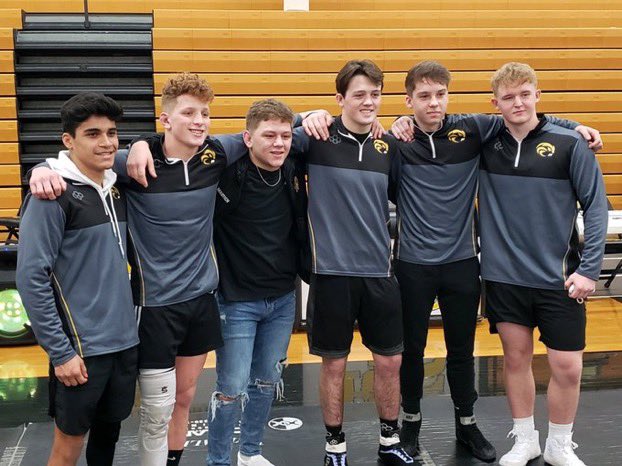 RecognizingRhs's tweet photo. Our wrestling seniors Chris Rocha, Tyler Wittreich, Danny Martich, Tyler Longstaff, Jacob Farenchak, and Noah Daugherty! We wish you the best of luck for this season! Keep up the great work! @RiversideWrest1 #RecognizingRHS https://t.co/wyB8Y9JgkD