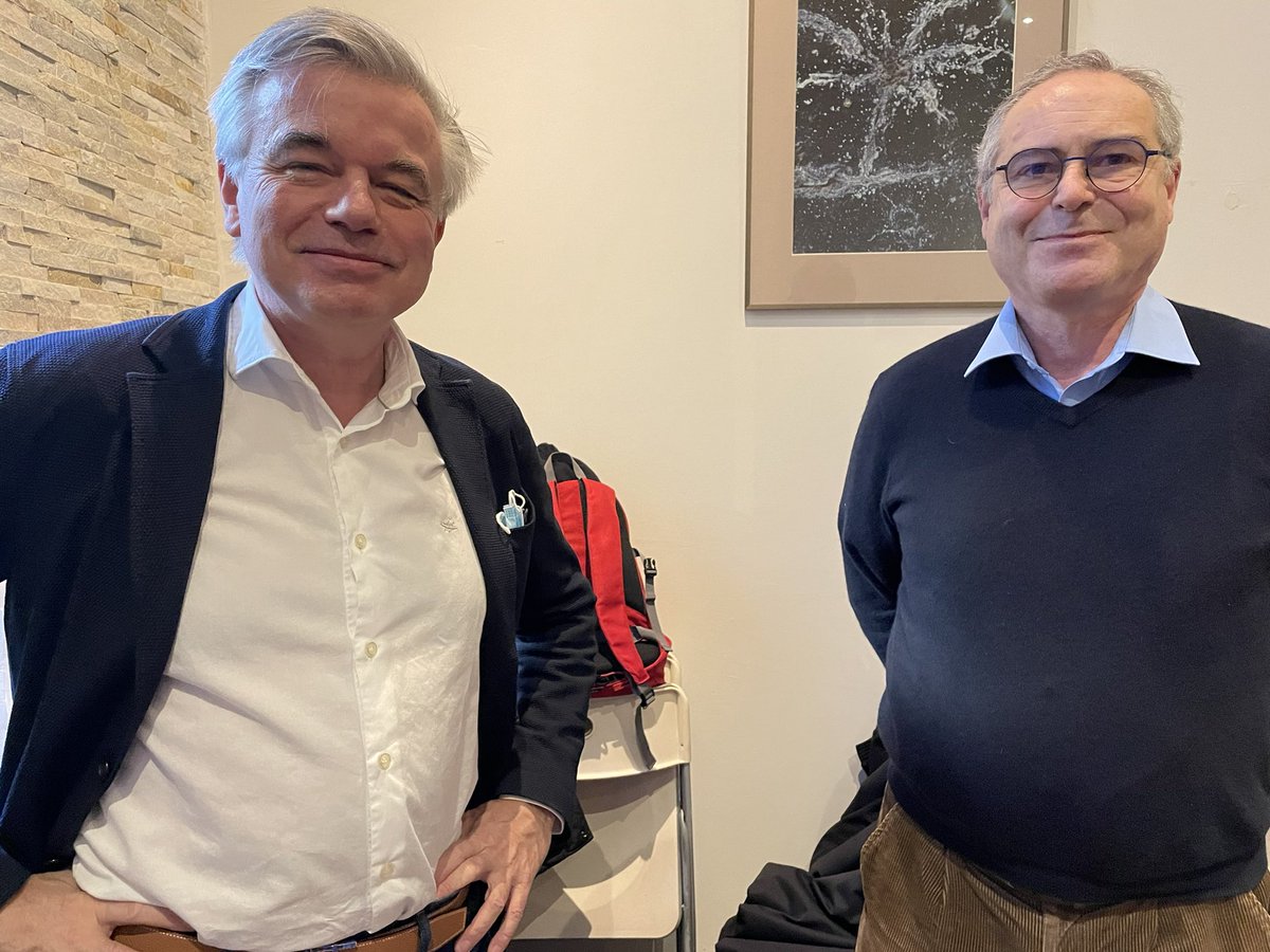 alainhoupert's tweet photo. Très honoré d’avoir pu échanger cet après-midi avec le professeur Christian Perronne, et de l’assurer de mon soutien avec @Laissonslespre1 https://t.co/LtKM3Cc5N5