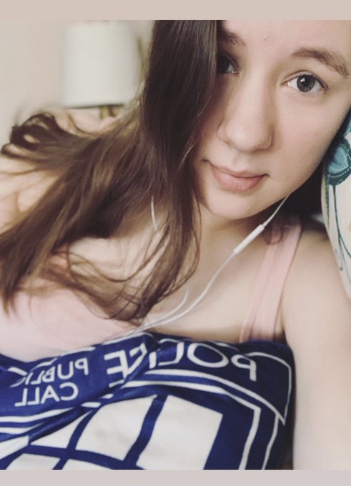 Would you spend the day with me in bed? 😇 https://t.co/oAjFBpTykH<a href="/tag/mvsales"class="tags"><span>#mvsales</span></a>