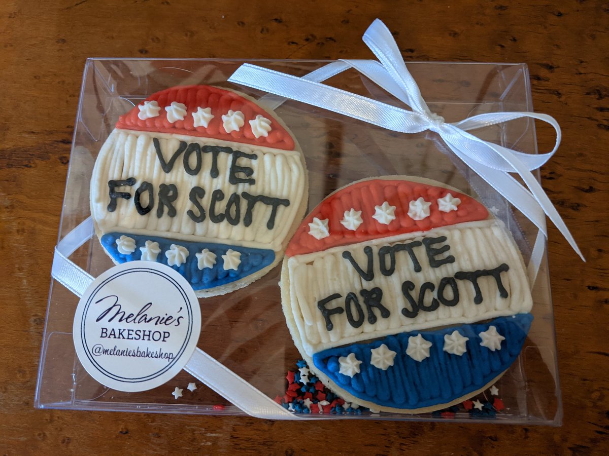 About to start a virtual fundraiser & our host had these beautiful cookies delivered to attendees. #virtualfundraiser #fundraising #peoplepower #smallbusiness