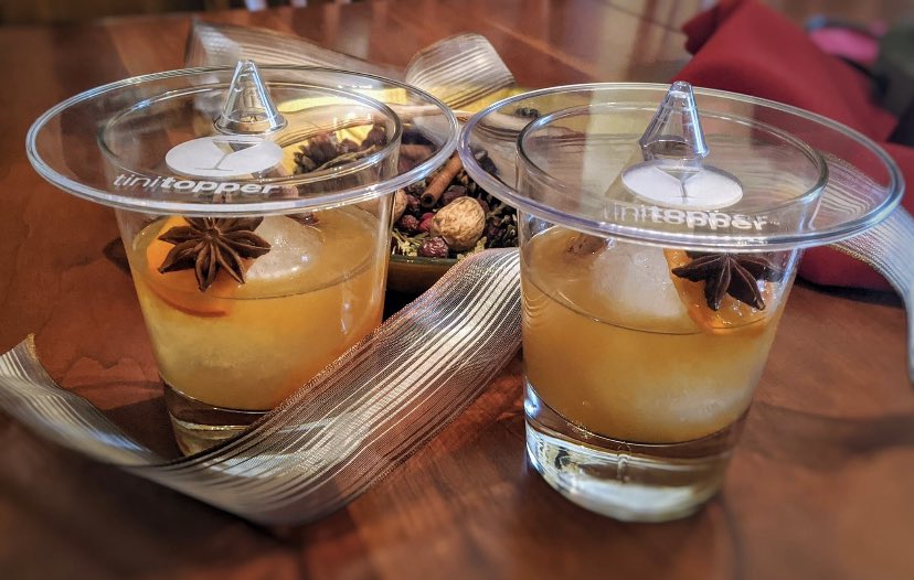 TiniTopper's tweet photo. @tomtomweho chk out our great product for use in your bar. These would look awesome in your restaurant!  #tinitopper #keepitclassy #wegotyoucovered #vanderpumprules #tomtom https://t.co/himH6AkpGh