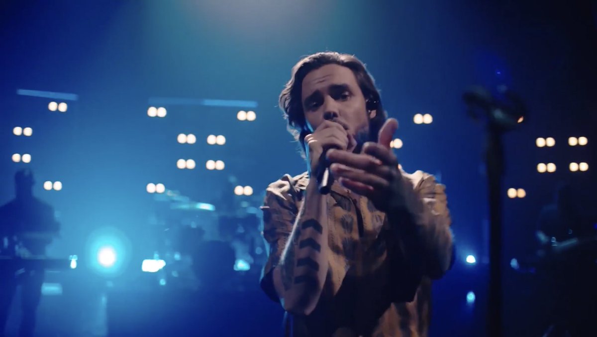 dcsf_24's tweet image. I can't express how much I thank you for doing this! I feel my heart full, super happy even though I'm crying! The show was incredible, you were wonderful and reminded me of the best years of my life! Just... thank you so so much @LiamPayne 💙 

 #LPFinalAct