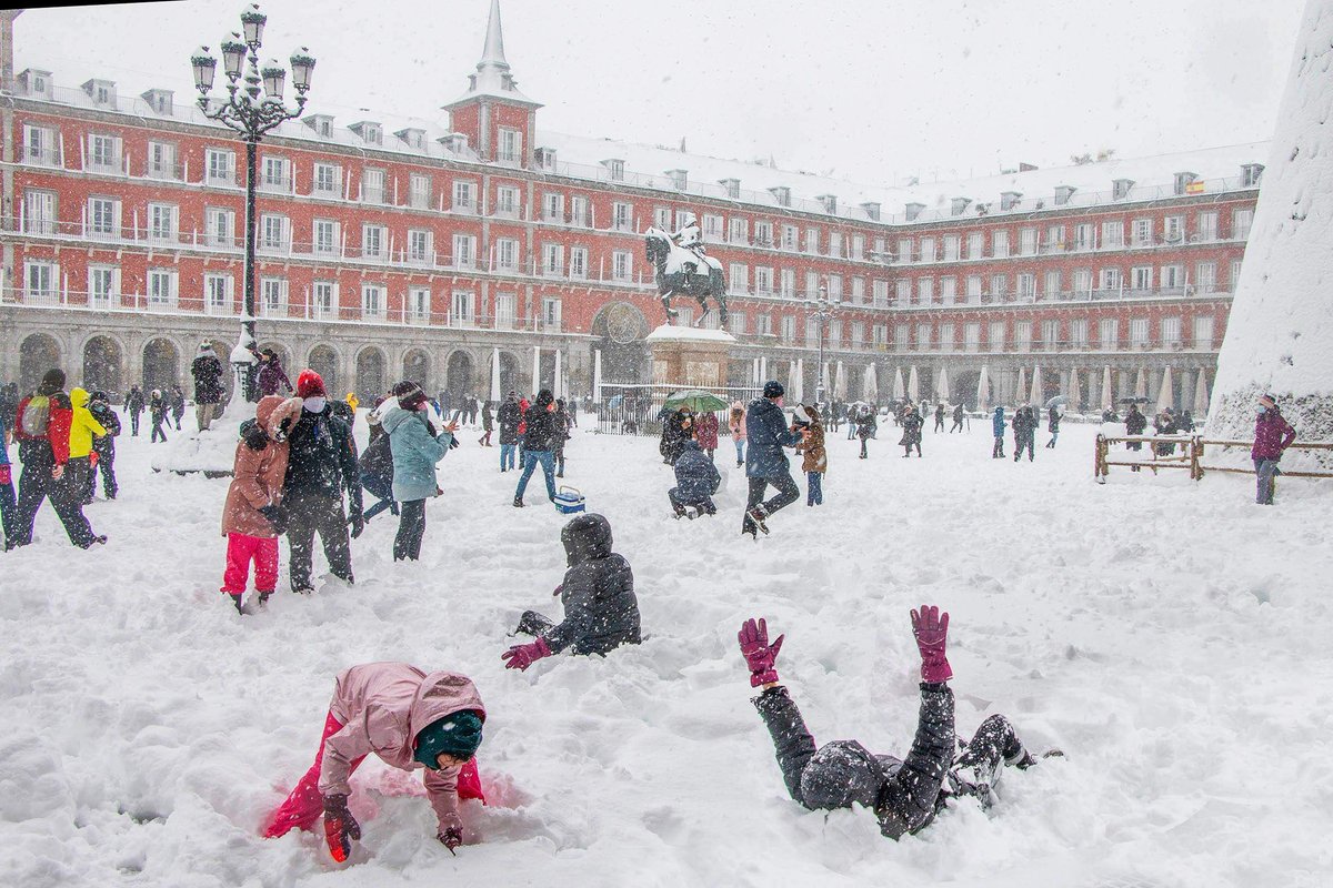 Imágenes que deja la borrasca #Filomenamadrid Fitis: Ernesto Muñiz #MadridNevado #NieveenMadrid #madridnieve