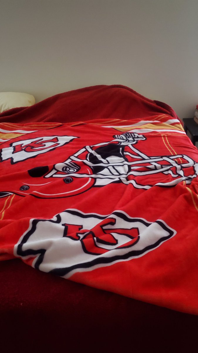 JenniferZeitler's tweet photo. #nap #chiefs https://t.co/0FBw1kKjWd