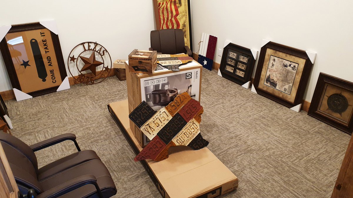 TexasLegacyIns's tweet photo. It's MOVE-IN Day! Our new office remodel is all wrapped up, décor is starting to arrive, signage getting ready to hang &amp; furniture is on its way as we get even closer to officially welcoming our newest TXLIG office branch in Brownwood /Early! Stay Tuned 4 GIVE-AWAYS! #TXLIG https://t.co/hg7pV9TDht