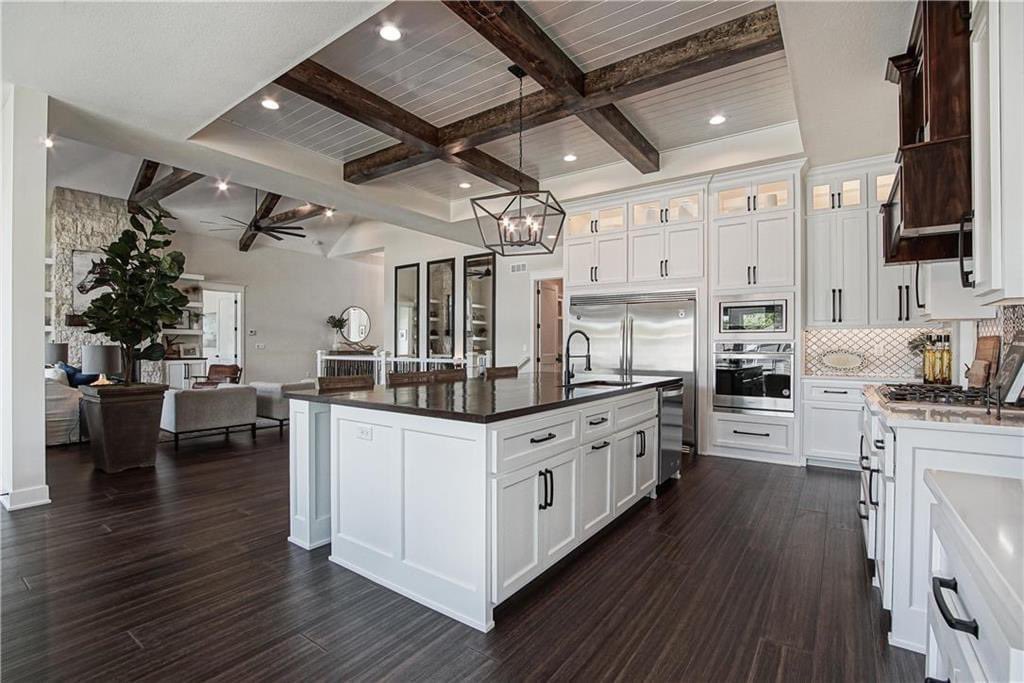 Barndominium & Farmhouses tweet media