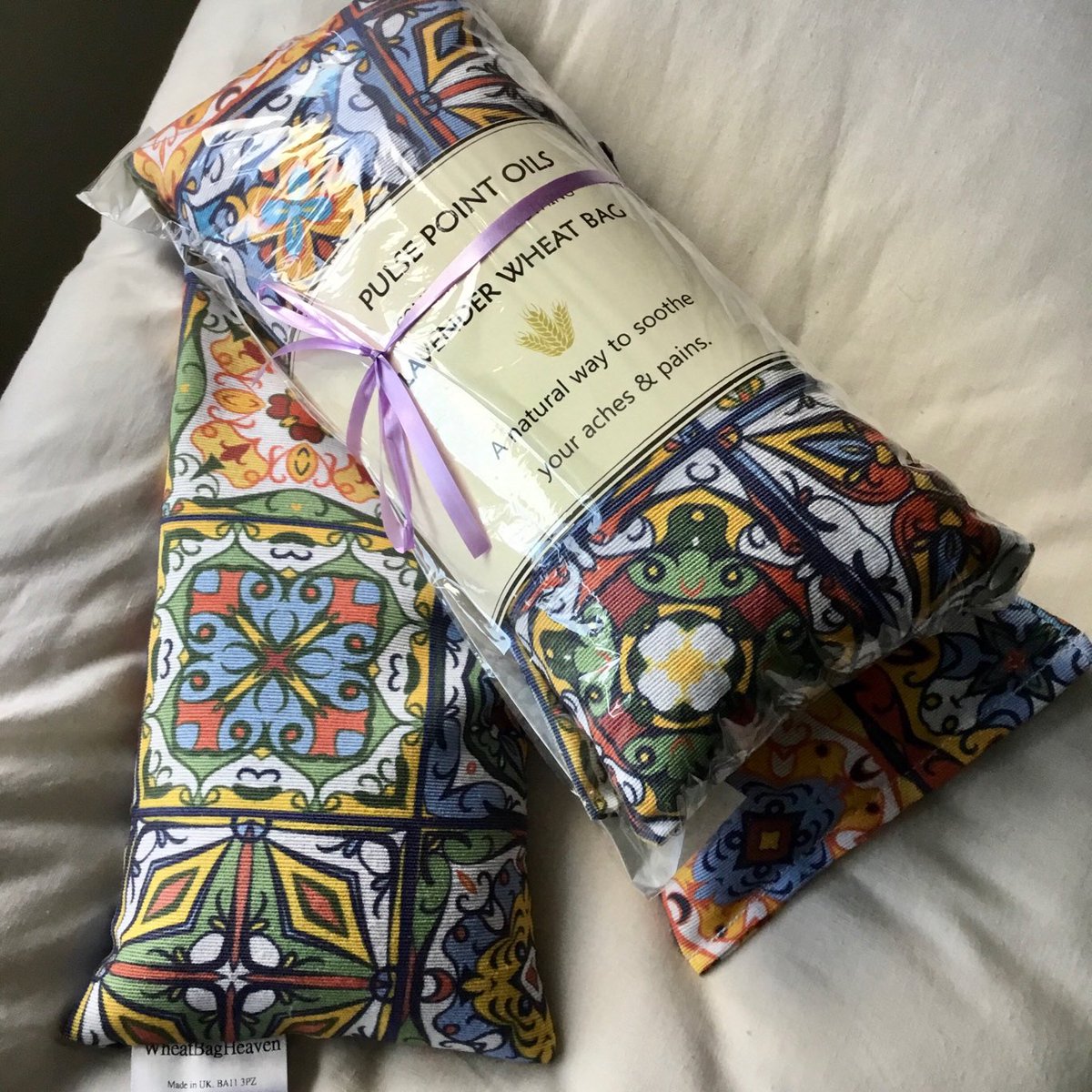 Wheat bags for natural pain relief and wellbeing. Warming and comforting with aromatic lavender to soothe and calm and aid restful slumber. etsy.me/35HC65h
#forthehardtobuyfor #restfulslumber #TimeForChange #ecofriendly #ecoliving #weekendvibes #shopsmallbusiness #hmuk