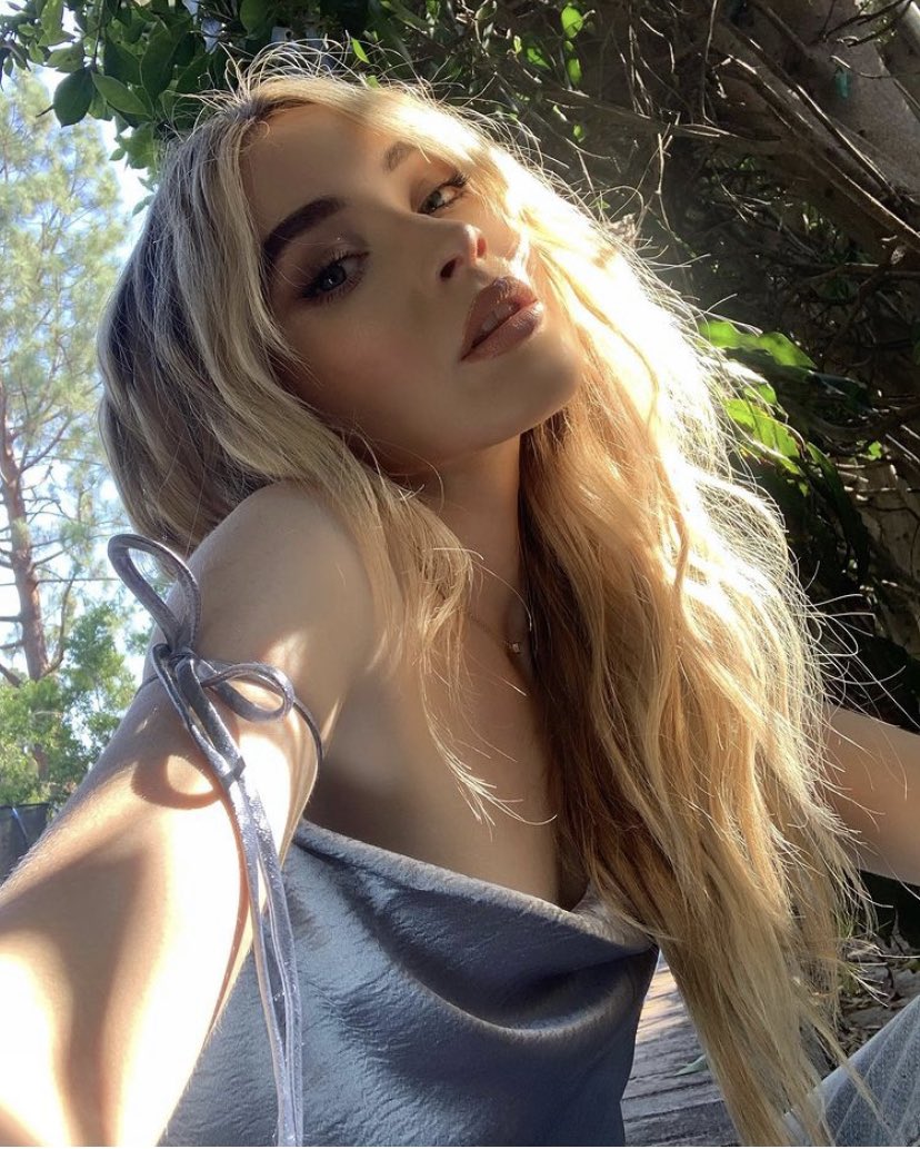sabrinasbeatle's tweet photo. ⚠️ SABRINA PROJECT ALERT ⚠️
hi everyone! some friends and i are putting together a project to show sabrina how much we love her, because this is probably a difficult time! please scroll for details! https://t.co/tKogjeHHen