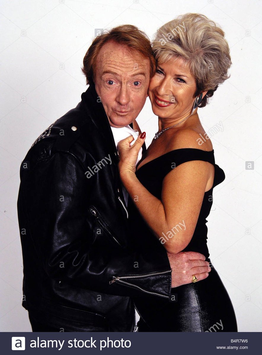 putthetellyon's tweet photo. Jennie Bond... legend. #thewheel https://t.co/7qJNNndYB6