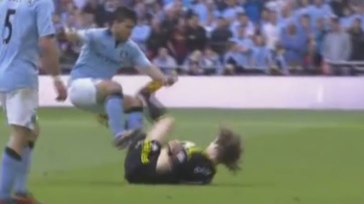SomosAnalistas_'s tweet photo. El Kun Agüero ha hecho lo que todos quieren hacer y solo él se ha atrevido https://t.co/kcuDJr6i36