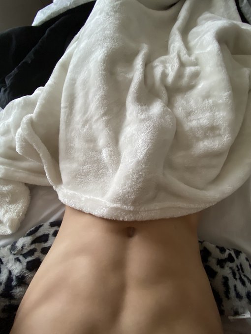 Took a nap and woke up with this 🍆 https://t.co/xTNO7e7wj6