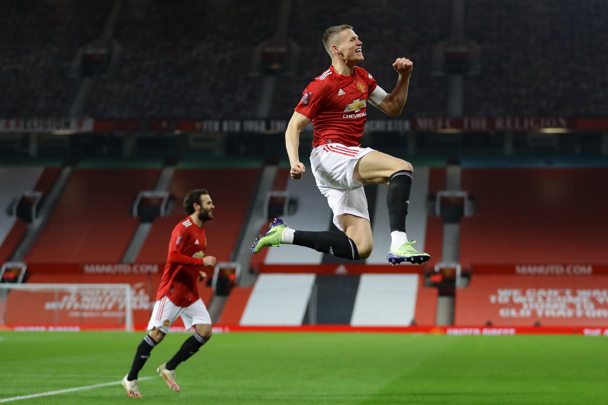 SuperSportTV's tweet photo. #FACup - RESULT:

Man United 1-0 Watford

Man United advance to the fourth round of the #EmiratesFACup after edging Watford at Old Trafford. https://t.co/ATkBMamRu5