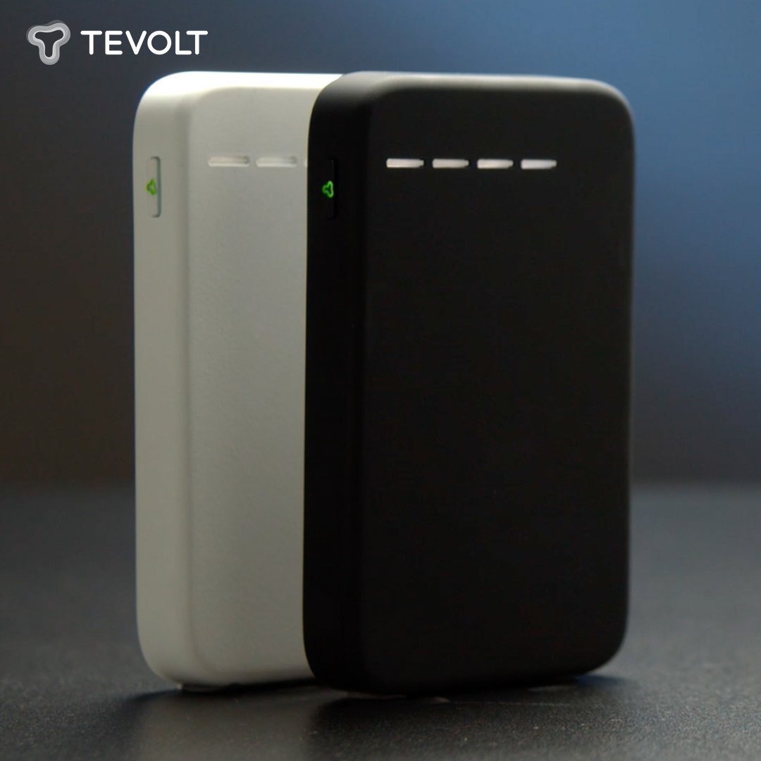 TevoltPlus's tweet image. Incredibly lightweight, swappable Tevolt power banks are designed to fit in bags and pockets and to go wherever your adventures take you.⁠
.
#powerbank #iphone #samsung #samsungpowerbank #iphonecharger #onthegocharging #wirelesscharging #wirelesscharger #ultrafastcharging