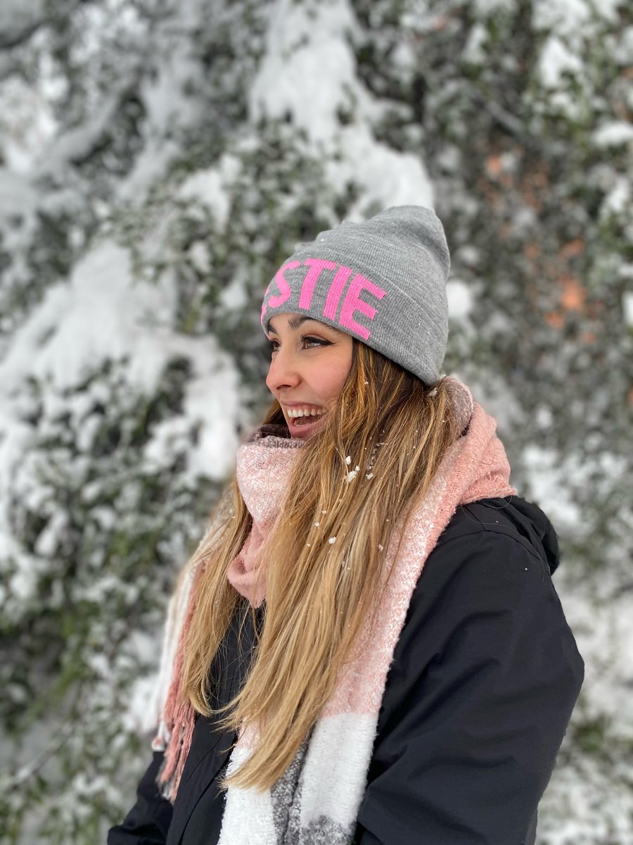LlamameLoca9's tweet photo. Soy un copito de nieveee☃️❄️ https://t.co/KvFeaZplcw