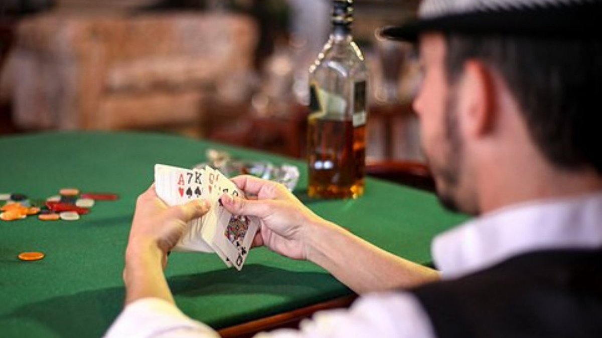 Sammy55869100's tweet photo. In this article, we’re going to talk about finding the right table for you. Ultimately, it comes down to your goals and objectives. 

Read the full article here 👉 https://t.co/0ZQ0vsMQoy

#poker #pokerface #pokerstars #pokerlife #pokeronline https://t.co/lETg5phcKb
