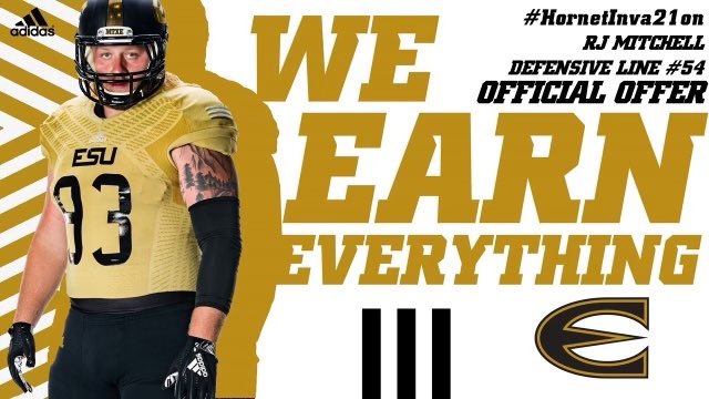 RjMitchell55's tweet photo. Extremely blessed to receive my 2nd official offer from Emporia State University‼️It was an amazing visit💯@Coach_Swanson1 @CoachMLoPo @CoachGHiggins https://t.co/q8EQ7Y2hUc