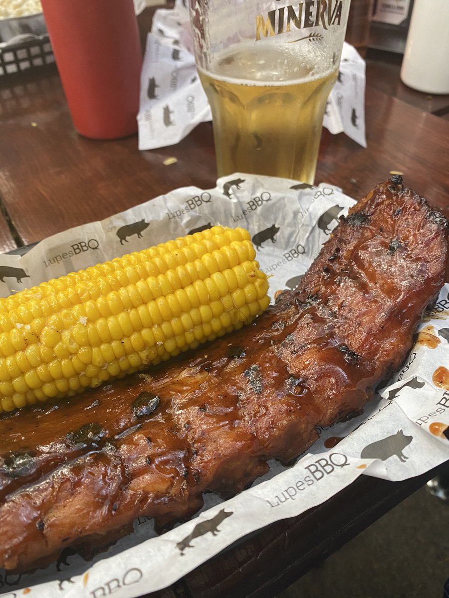 vicorozco7's tweet photo. #lupes las mejores 🤤 https://t.co/AmH9XNY2E0
