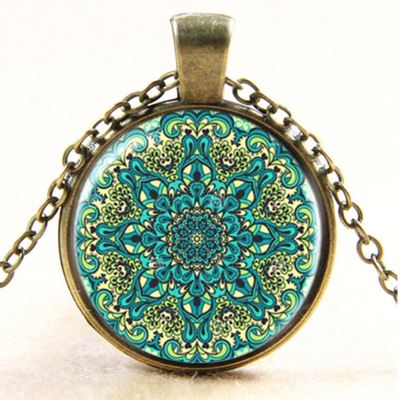 MandalaHz's tweet photo. Green Peace Mandala Necklace! Link in Bio! https://t.co/lxIvOldWoF