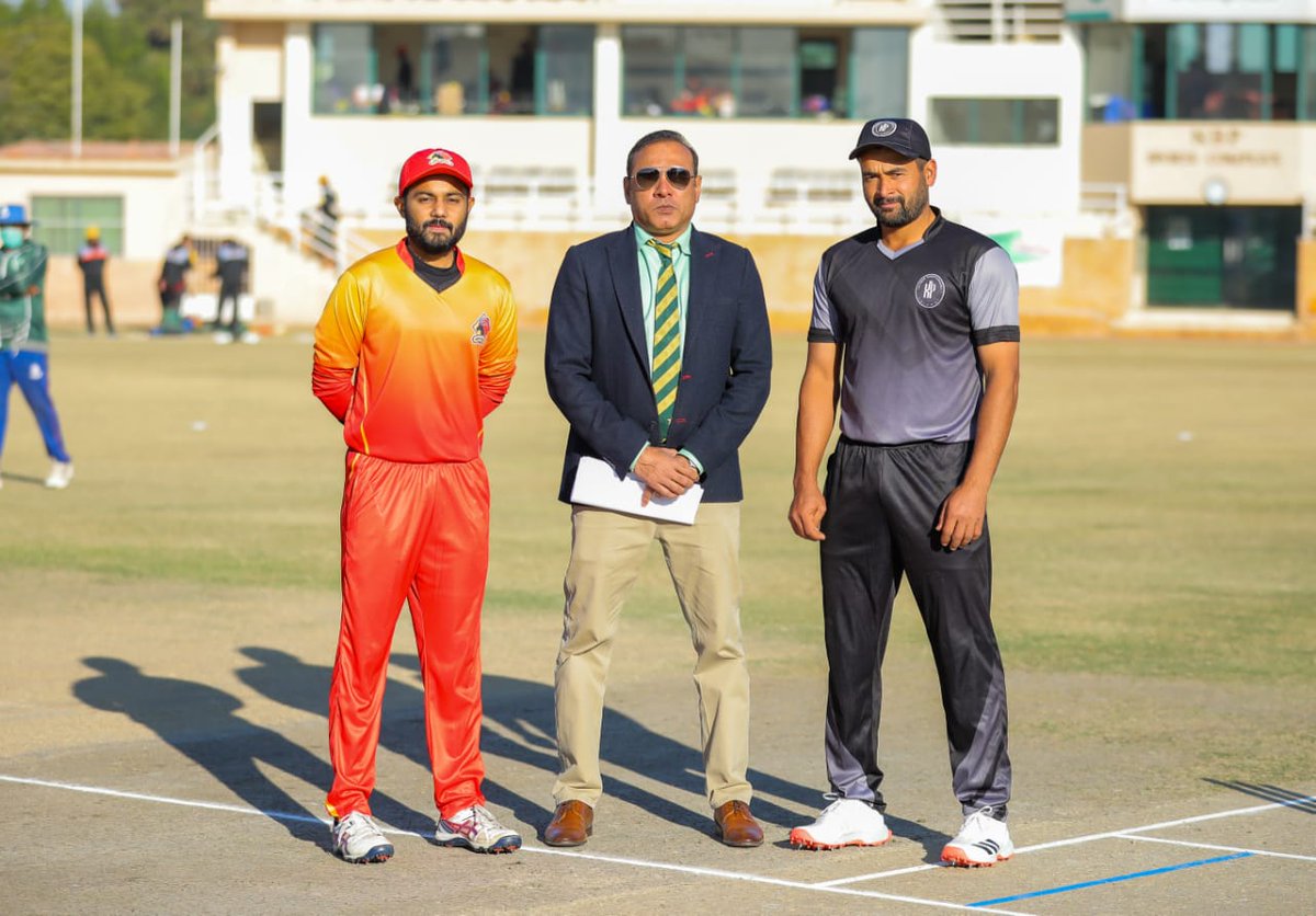 Dish_Sport_Live's tweet photo. Toss Updates
=
#BALvsSP 👉 Balochistan win the toss and elect to bowl first.
#NORvsCP 👉 Central Punjab win the toss elect to field first.
#KPKvsSindh 👉 Khyber Pakhtunkhwa win the toss elect to bowl first.
https://t.co/hBSoQ0AtCD
+
Follow @Dish_Sport_Live