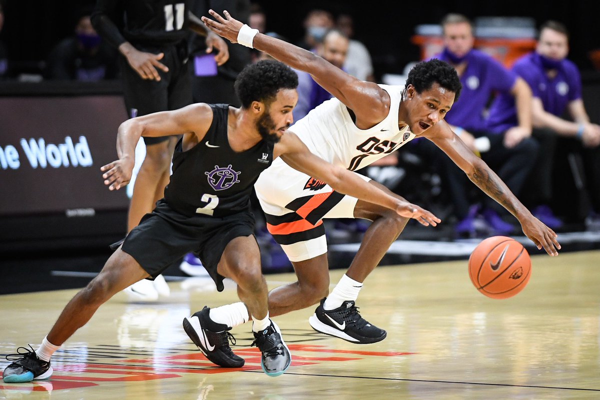 EFSCMensBB's tweet photo. @ahmed_2_sick was INCREDIBLE for @PilotHoops in their game against #1 Gonzaga!!!!!! He led the team in scoring with 19 points while also dishing out 3 assists.... ELITE!!!!!!! #TitansAtTheNextLevel https://t.co/SzRffwMT1F