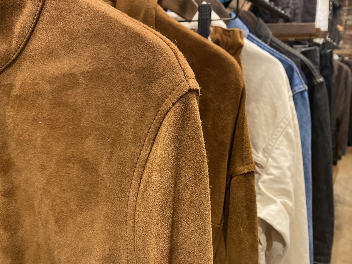 cf_takasaki's tweet photo. select brand

【WEST OVERALLS】

ブランド独自のシルエットのデニム、スエードアイテムをピックアップしております。
着用するとどこかしっくりくるアイテムをお試しいただきたいです。

#nestrobe #confect #opa #高崎 https://t.co/Gk53UDRXrA